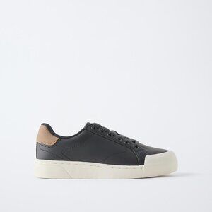 ZARA BOYS MINIMALIST LACE-UP SNEAKERS NWT SIZE 5